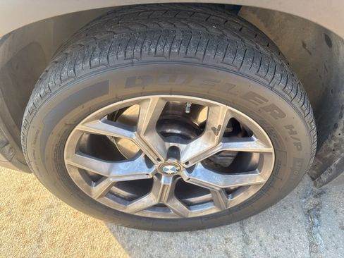 Used 2024 BMW X3 sDrive30i w/ Premium Package image 9