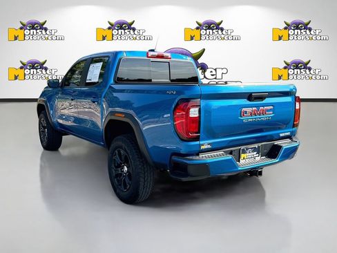 Used 2024 GMC Canyon Elevation w/ Convenience Package AWD/4WD image 7