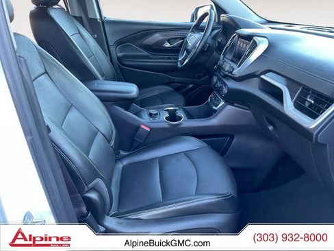 Used 2023 GMC Terrain SLT image 15