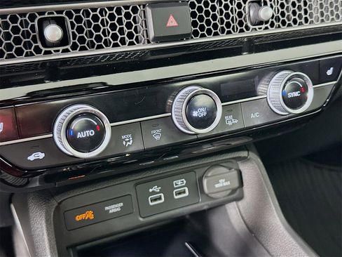 Used 2022 Honda Civic Sport Touring image 16