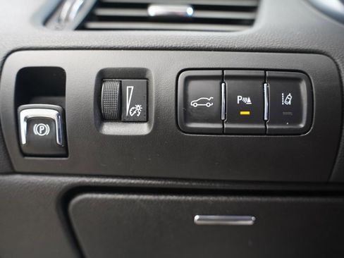 Used 2017 Chevrolet Impala LT w/ Leather Package FWD image 23
