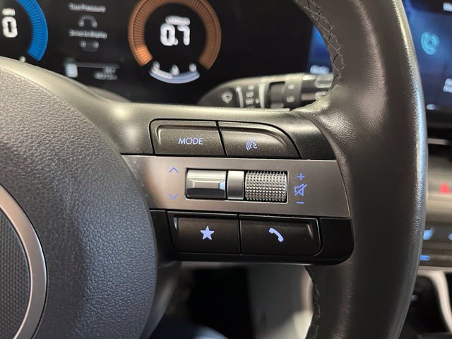 Used 2025 Hyundai Kona SEL FWD image 23