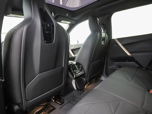 New 2026 BMW iX xDrive60 w/ Premium Package image 21