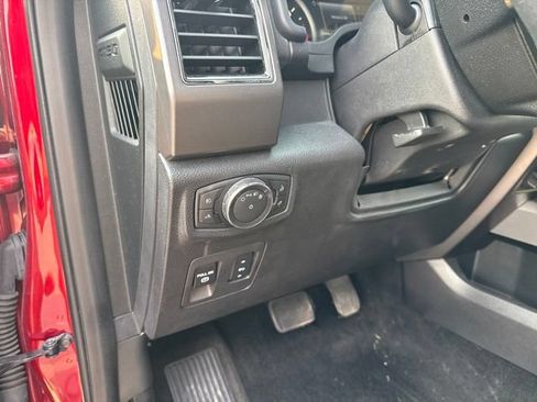 Used 2018 Ford F150 XLT w/ Equipment Group 302A Luxury AWD/4WD image 15