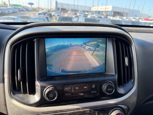 Used 2017 GMC Canyon SLE w/ SLE Convenience Package RWD image 14