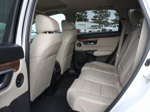 Used 2018 Honda CR-V Touring image 6