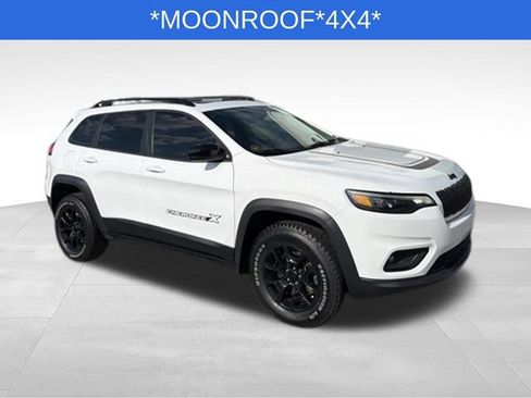 Used 2022 Jeep Cherokee Latitude w/ Sun & Sound Group AWD/4WD image 1