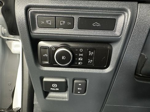 Used 2023 Ford F150 Lariat w/ Equipment Group 502A High AWD/4WD image 15