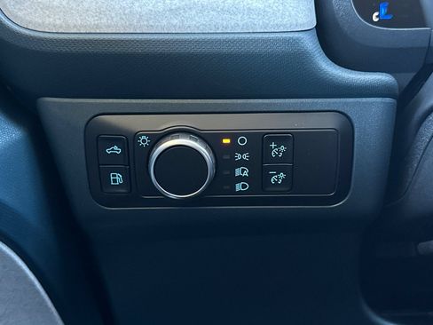 New 2026 Ford Maverick XLT w/ XLT Luxury Package FWD image 25