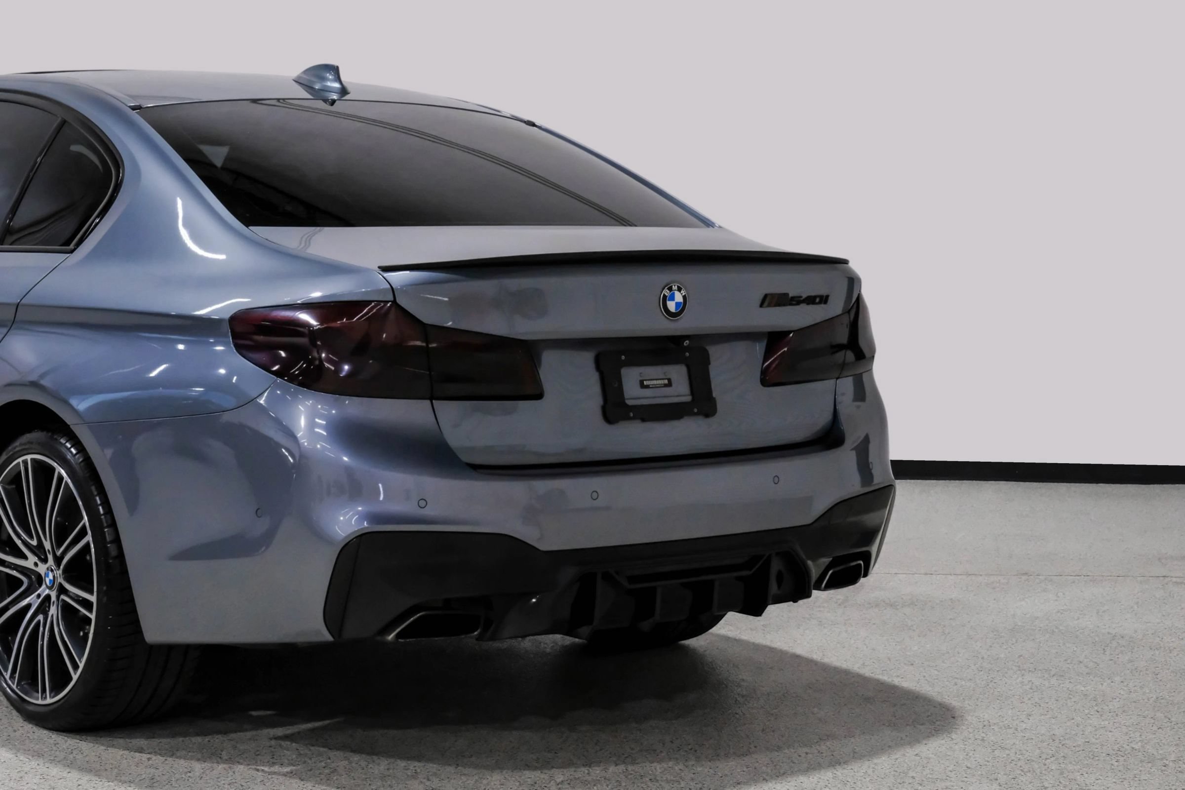 Used 2017 BMW 540i RWD image 15