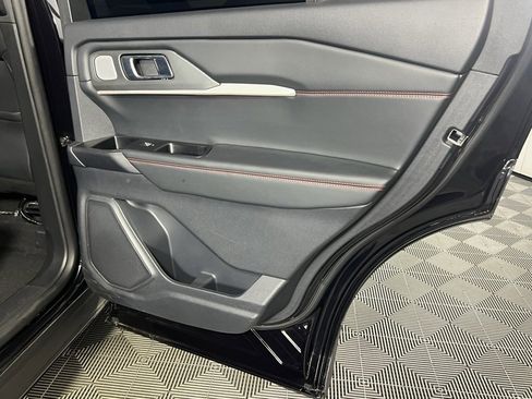 Used 2025 Ford Explorer ST w/ Sun And Sound Package image 32