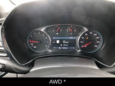 Used 2024 Chevrolet Equinox Premier image 16