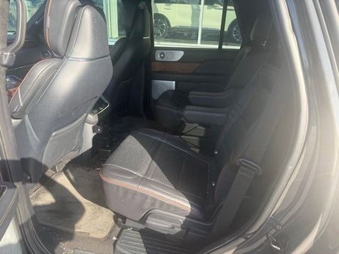Used 2024 Lincoln Navigator Black Label AWD/4WD image 11