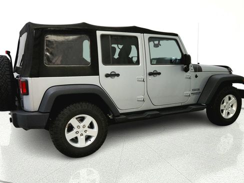 Used 2015 Jeep Wrangler Unlimited Sport w/ Quick Order Package 23S AWD/4WD image 7