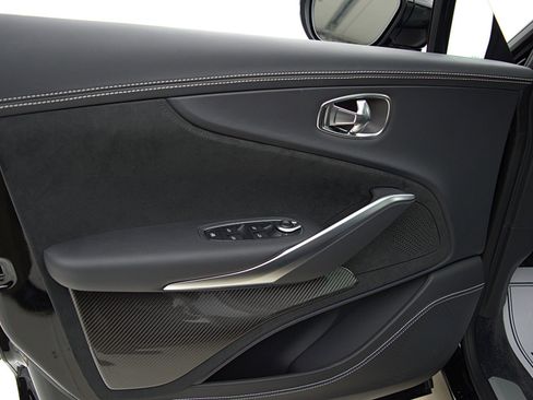 Used 2023 Aston Martin DBX 707 image 52