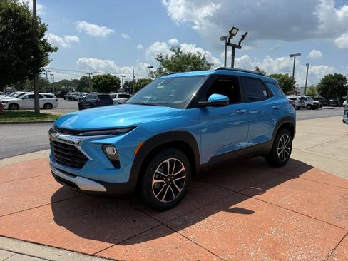 New 2026 Chevrolet TrailBlazer LT FWD image 3