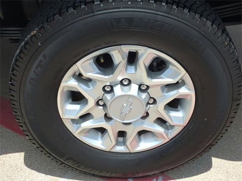Used 2020 Chevrolet Silverado 2500 LTZ w/ Safety Package image 31