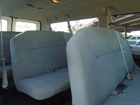 Used 2013 Ford E-350 and Econoline 350 XL w/ PWR Windows & Locks Group image 8