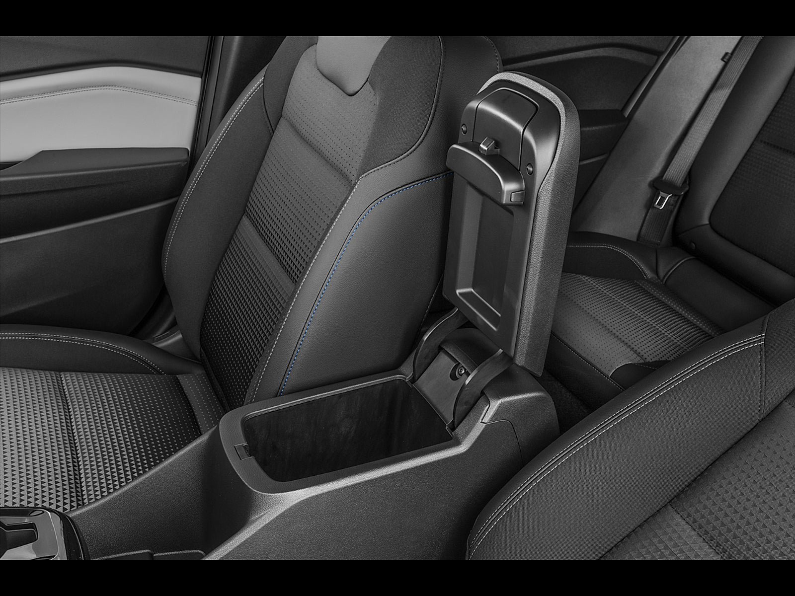 Used 2026 Chevrolet Trax LS FWD image 29