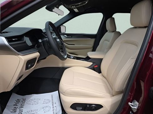 Certified 2025 Jeep Grand Cherokee L Limited image 13