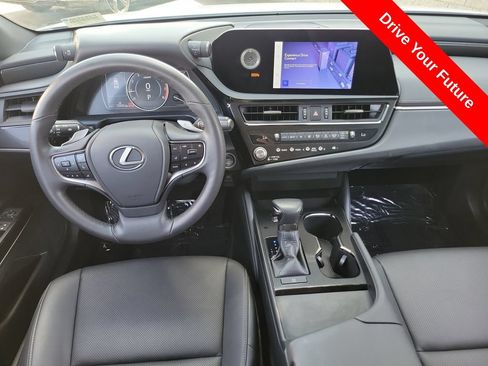 Used 2024 Lexus ES 350 w/ Accessory Package (Z1) FWD image 4