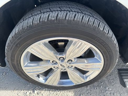 Used 2024 Ford Expedition Max Platinum image 37