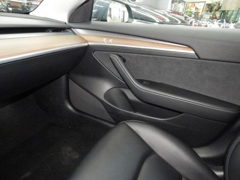 Used 2023 Tesla Model 3 Performance image 27