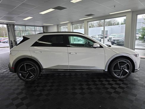 New 2026 Hyundai Ioniq 5 Limited image 3