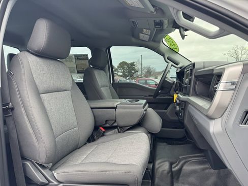 Used 2024 Ford F250 XL w/ XL Off-Road Package image 17