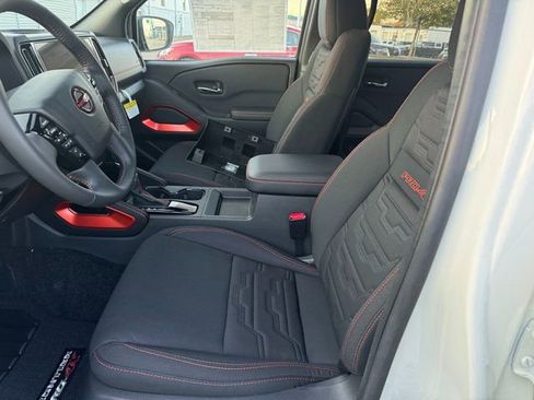 New 2025 Nissan Frontier PRO-4X image 7