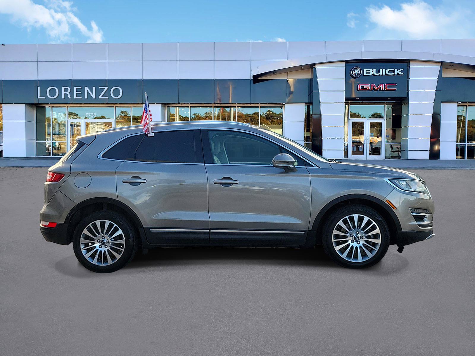 Used 2017 Lincoln MKC Reserve FWD image 4