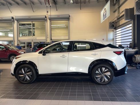 Used 2024 Nissan Ariya AWD image 4