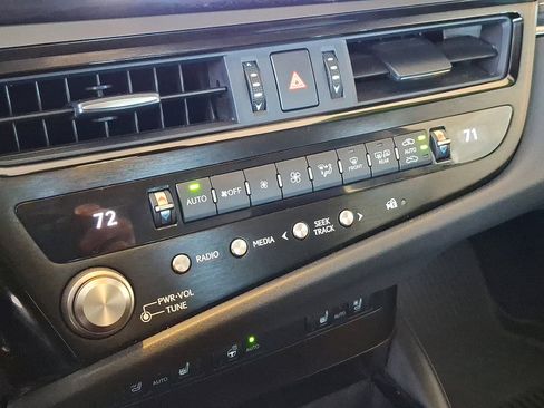 Used 2023 Lexus ES 350 w/ Premium Package image 17