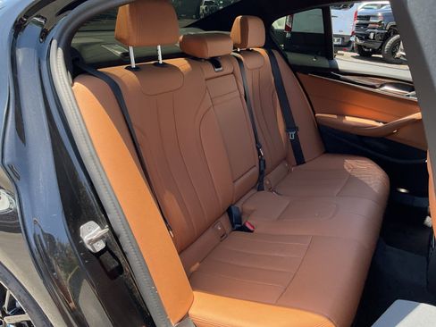 Used 2023 BMW 540i w/ M Sport Package RWD image 19
