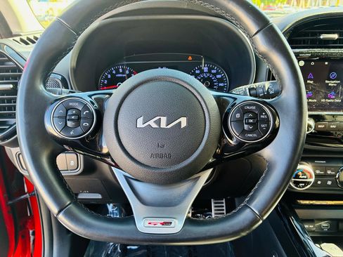 Used 2022 Kia Soul GT-Line FWD image 33