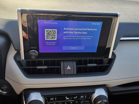 Used 2025 Toyota RAV4 XLE image 10