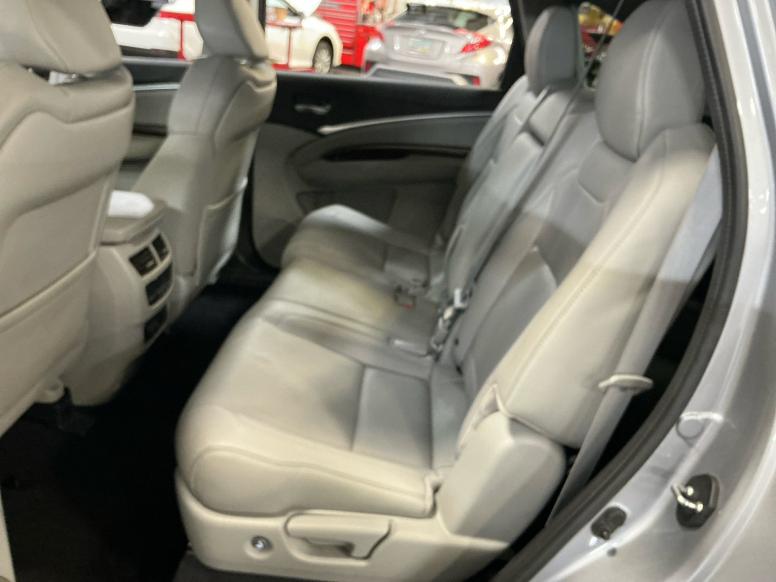 Used 2020 Acura MDX SH-AWD image 17