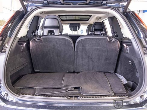 Used 2025 Volvo XC90 B6 Plus image 18