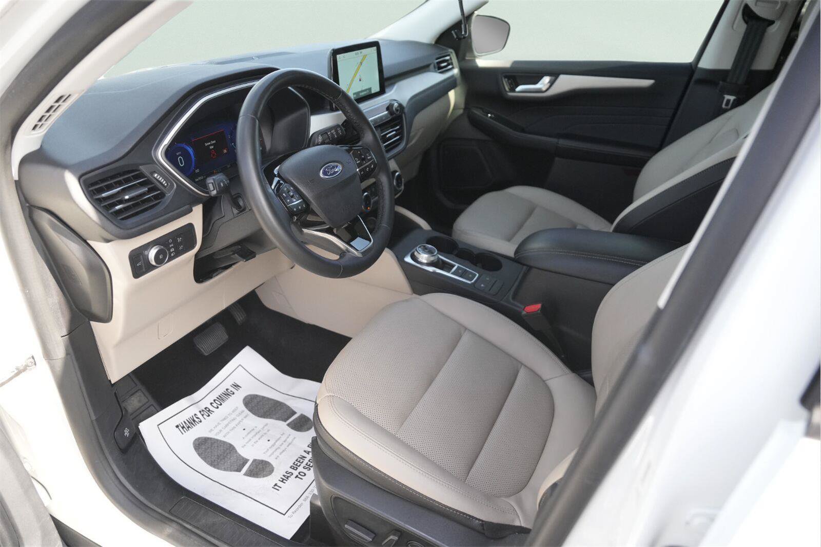 Used 2022 Ford Escape SEL w/ Technology Package FWD image 8