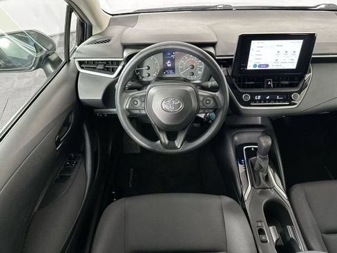 Used 2024 Toyota Corolla LE FWD image 17