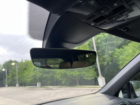 Certified 2023 Volkswagen Tiguan SE w/ Panoramic Sunroof Package FWD image 24
