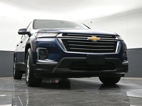 Used 2023 Chevrolet Traverse LT w/ LPO, Floor Liner Package AWD/4WD image 30