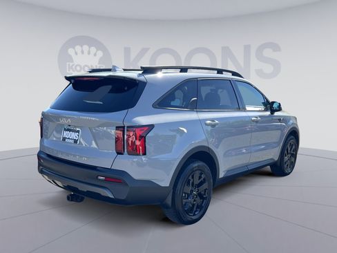 Used 2022 Kia Sorento S w/ Panoramic Sunroof Package AWD/4WD image 16