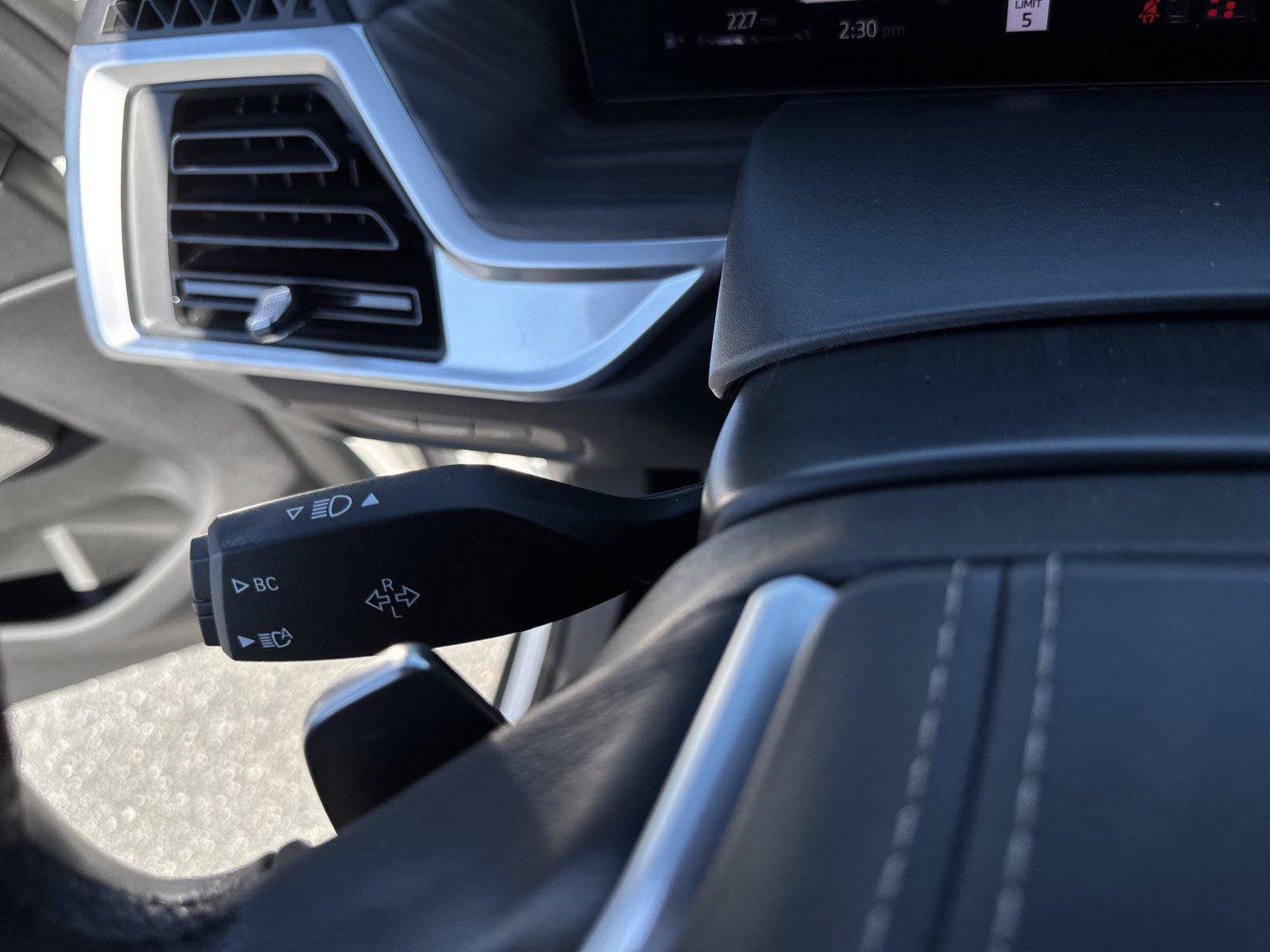 Used 2024 BMW X5 sDrive40i w/ Premium Package RWD image 19