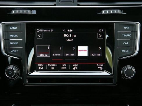 Used 2015 Volkswagen Golf SEL FWD image 23