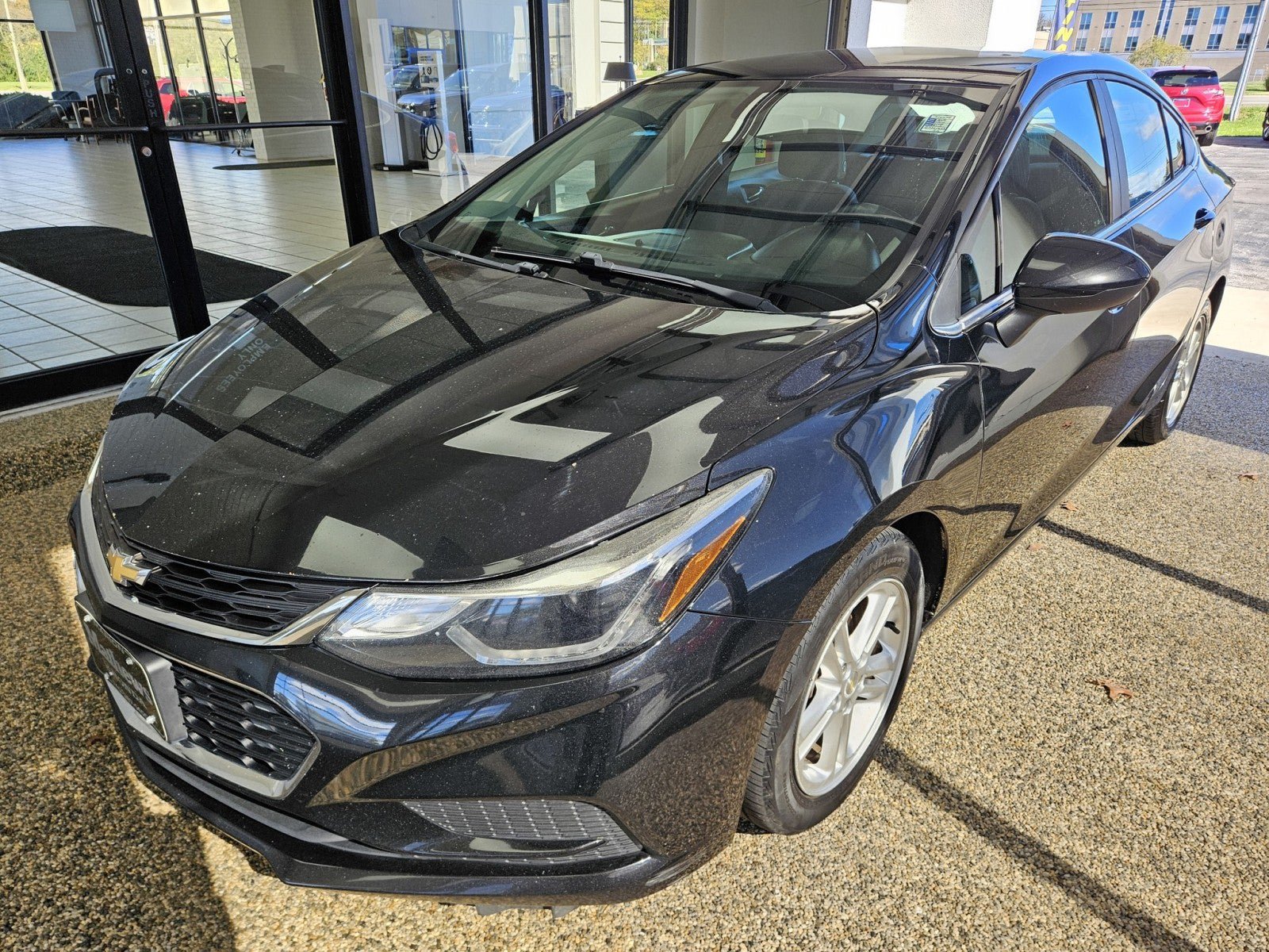 Used 2016 Chevrolet Cruze LT w/ Convenience Package FWD image 5