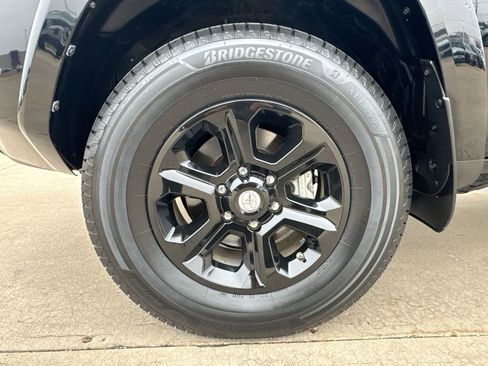 Used 2020 Toyota 4Runner SR5 Premium image 33