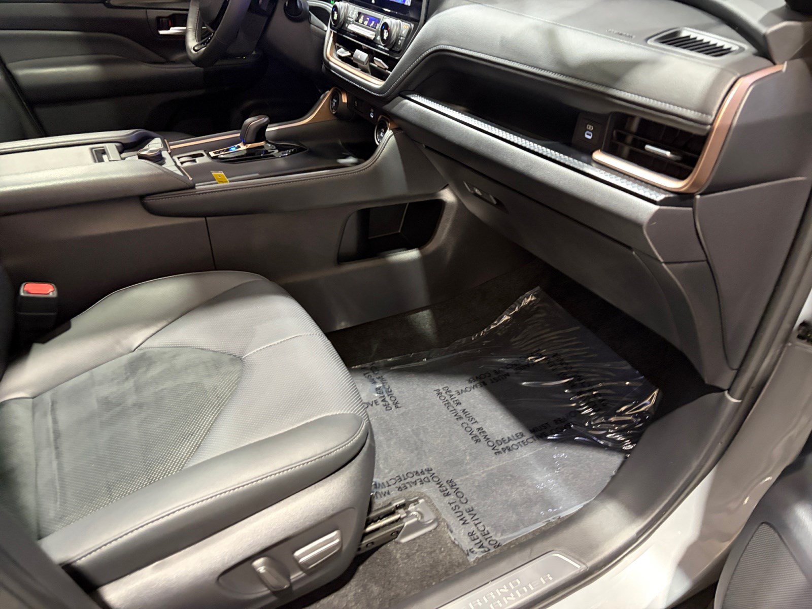 Certified 2026 Toyota Grand Highlander AWD Hybrid image 29