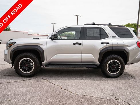 Used 2025 Toyota 4Runner TRD Off-Road AWD/4WD image 4