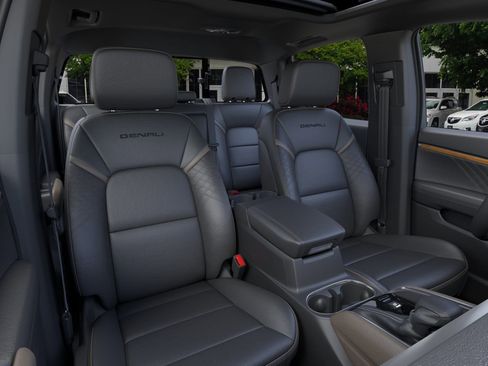 New 2026 GMC Canyon Denali AWD/4WD image 18